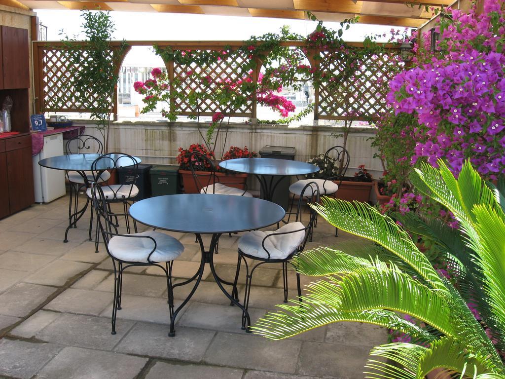 B&B Corte Barocca Lecce Buitenkant foto
